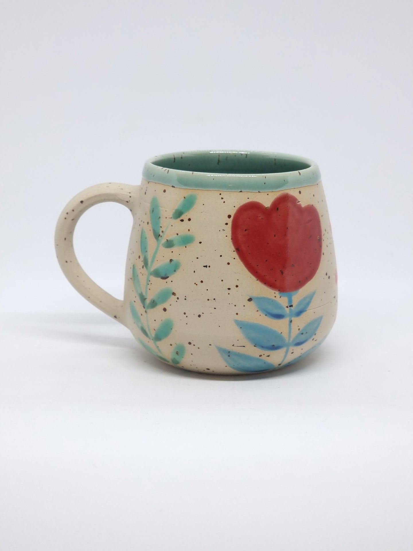 Skodelica Ludmilla - rdeče rože